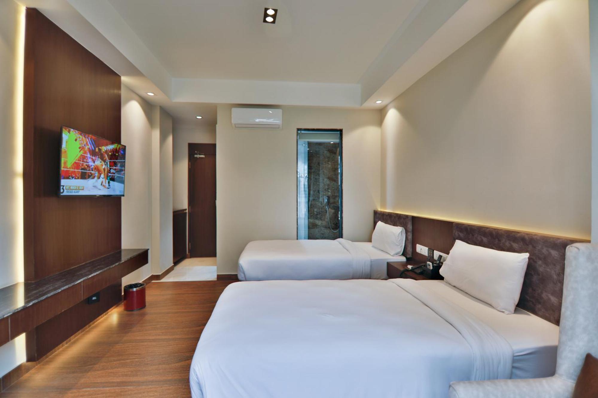 Lakhey Hotel Катманду Екстериор снимка