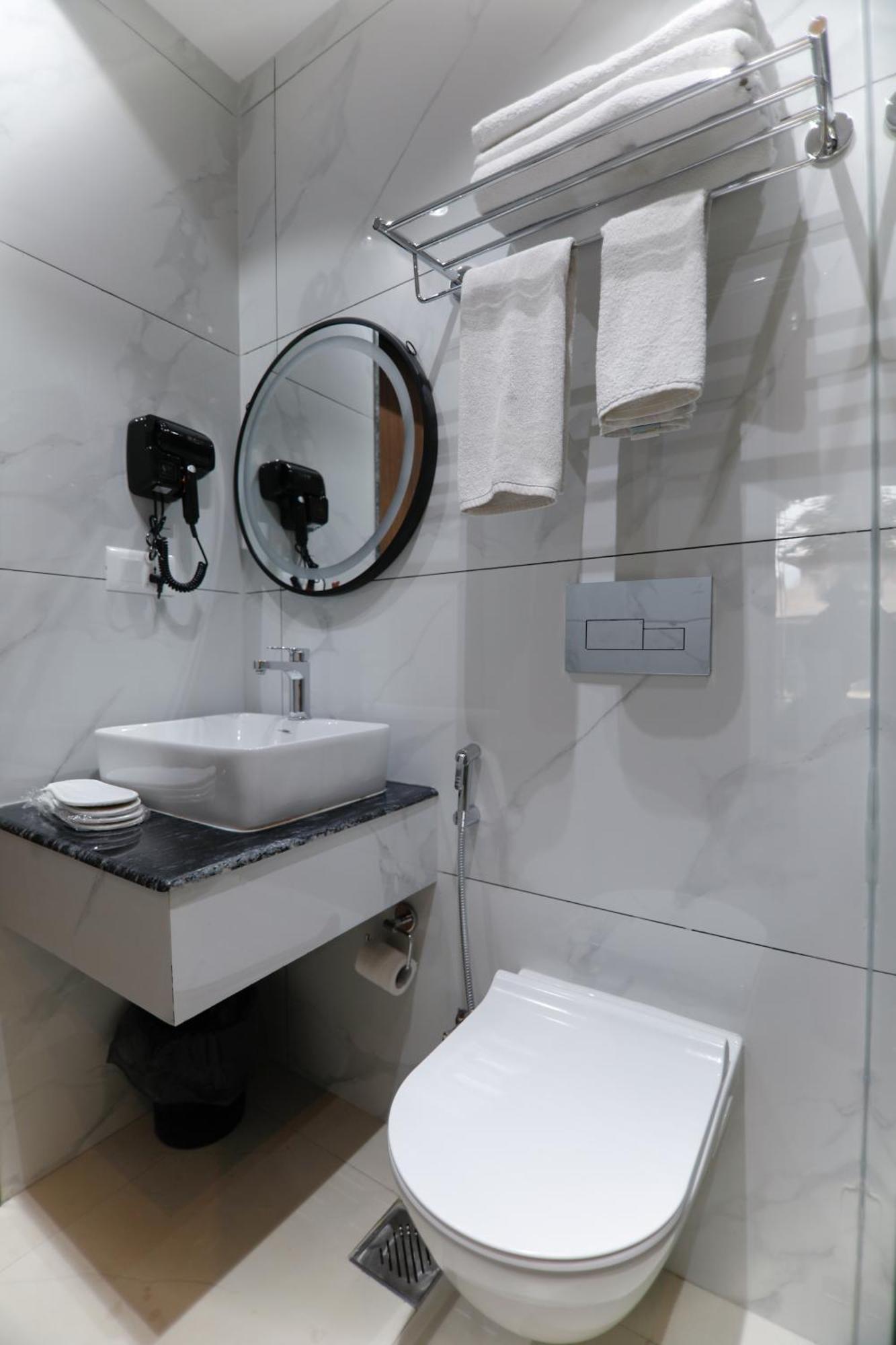Lakhey Hotel Катманду Екстериор снимка