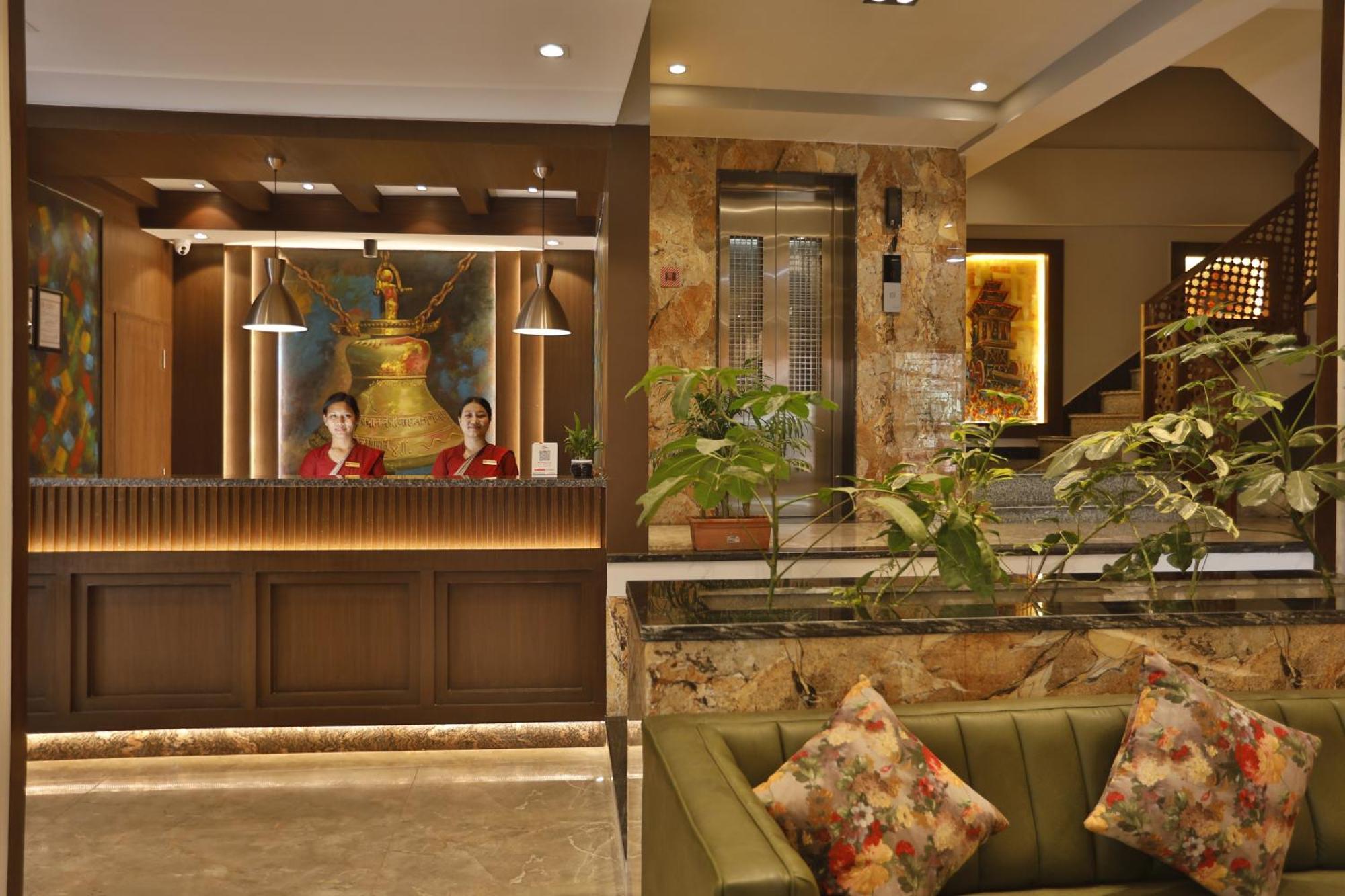 Lakhey Hotel Катманду Екстериор снимка