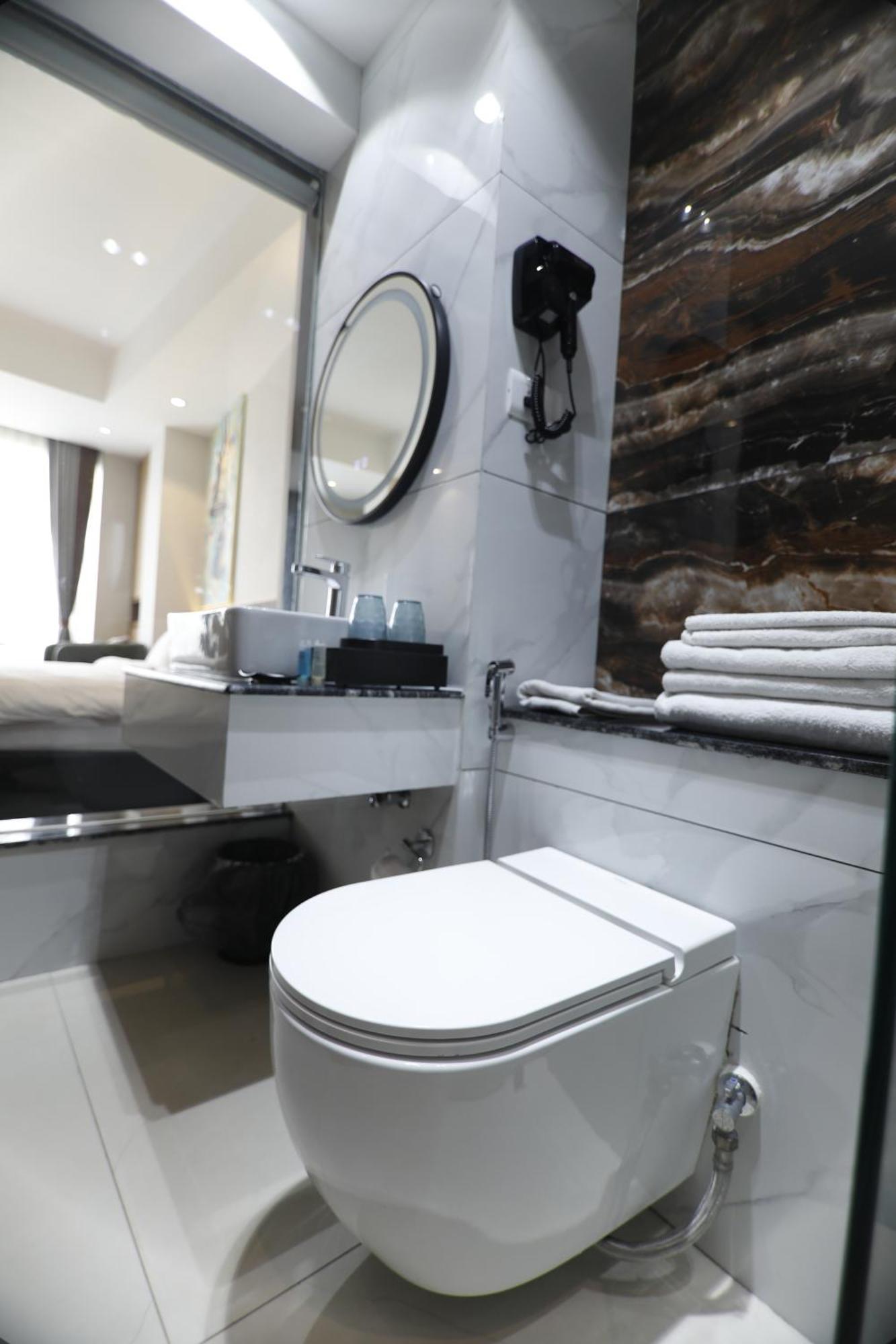 Lakhey Hotel Катманду Екстериор снимка